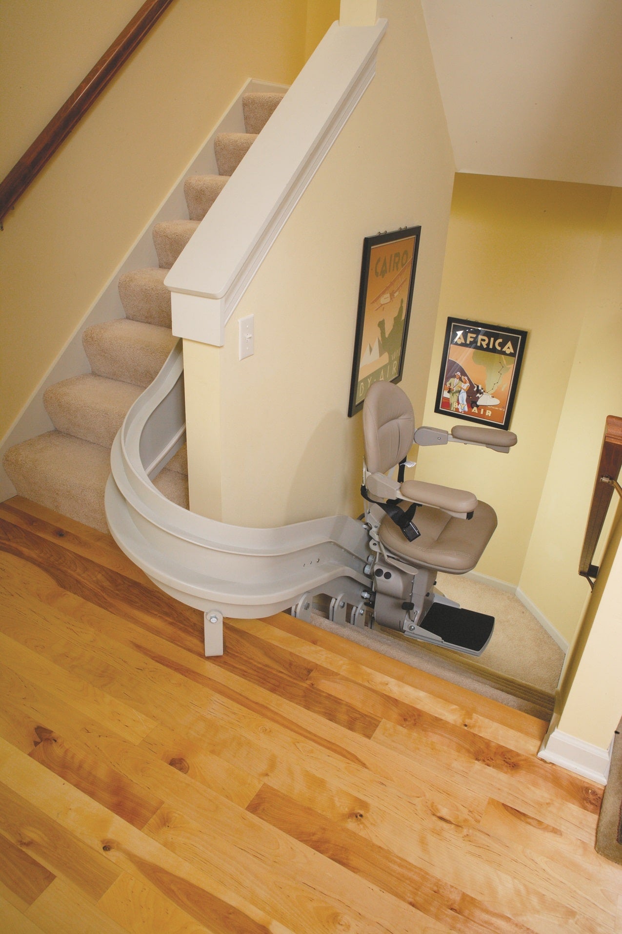 Bruno Elite Custom Curved Stairlift Chair for Elderly